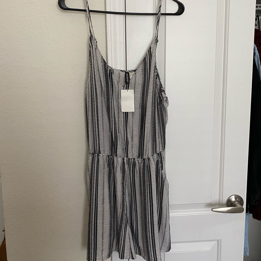 H&M Romper📕